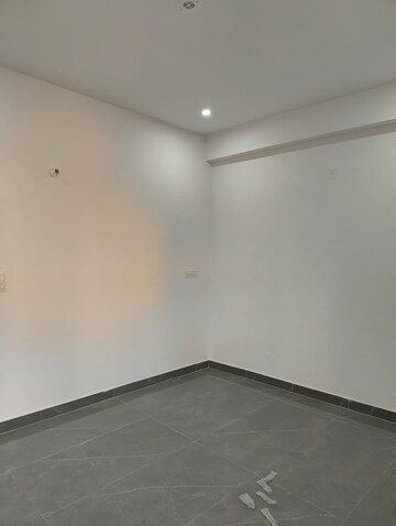 Room in 3 BHK Apartment at Sobha City Gurgaon, Sector 108 – for Rent
