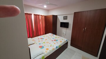 2 BHK Apartment For Rent in Millionaire Heritage, Andheri West