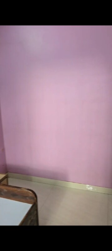 Room in 1.5 BHK Apartment at Ghatkopar East – for Rent
