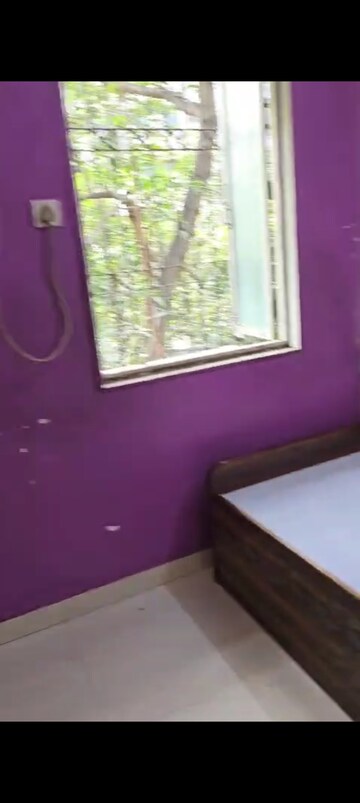 Furnished Amenities in 1.5 BHK Apartment at Ghatkopar East – for Rent