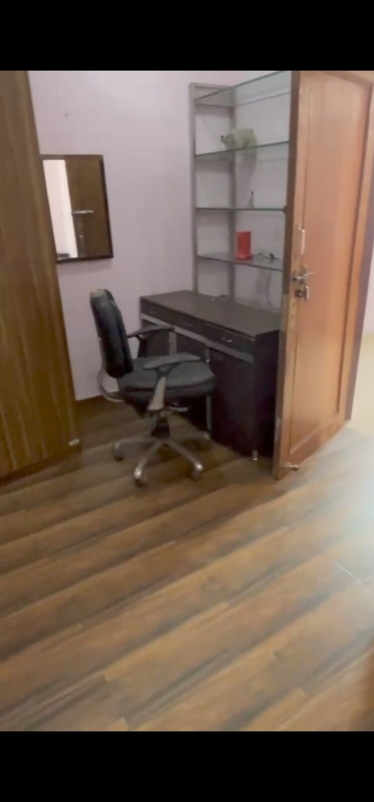 Gym, kalkaji 1 RK 300 Sq.Ft. Builder Floor In Kalkaji Delhi 8124939