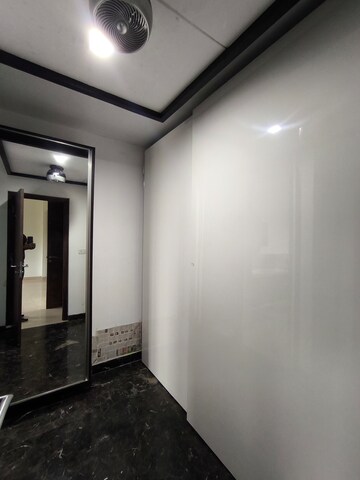 Room in 3 BHK Apartment at Jayabheri The Summit, Narsingi – for Rent