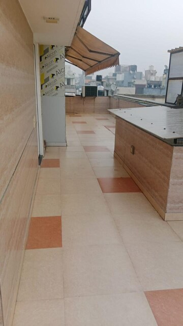 Terrace in 1 BHK Builder Floor at Greater Kailash I – for Rent