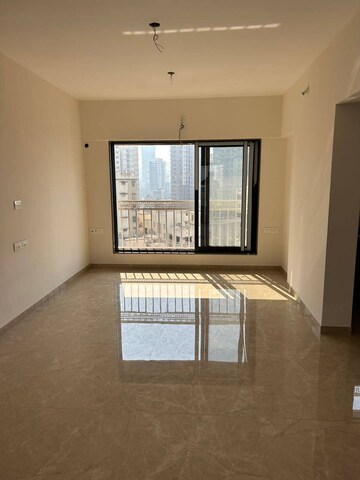 Room in 2 BHK Apartment at Dosti Eastern Bay, Wadala – for Rent