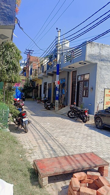 Parking in 2 BHK Independent House at Vrindavan Garden, Sector 16b Greater Noida – for Sale