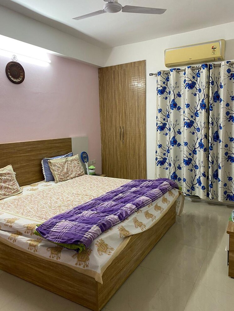 Bedroom, windsor-paradise-2 3 Bedroom 1520 Sq.Ft. Apartment In Raj Nagar Extension Ghaziabad 8124974