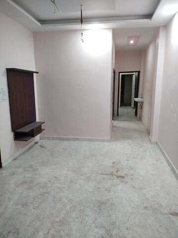 Room in 3 BHK Apartment at Paschim Vihar – for Sale
