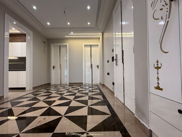 Building Lobby in 4 BHK Builder Floor at Ansal API Esencia, Sector 67 – for Sale