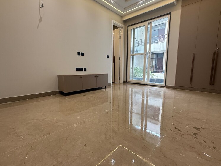 Room, ansal-api-esencia 4 Bedroom 250 Sq.Yd. Builder Floor In Sector 67 Gurgaon 8125019