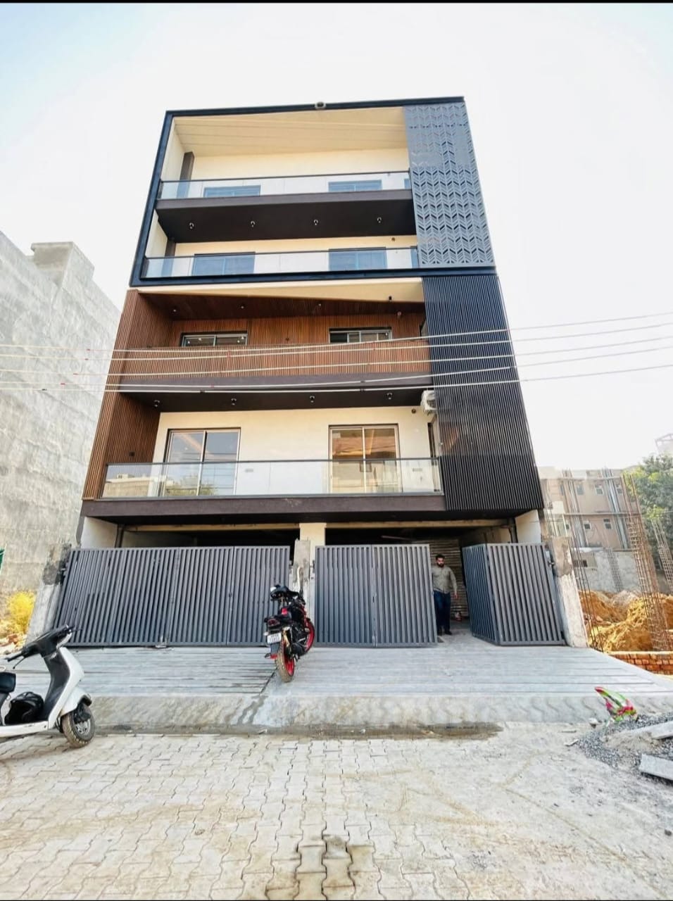 4 BHK + Pooja Room,Servant Room Builder Floor For Sale in Ansal API Versalia