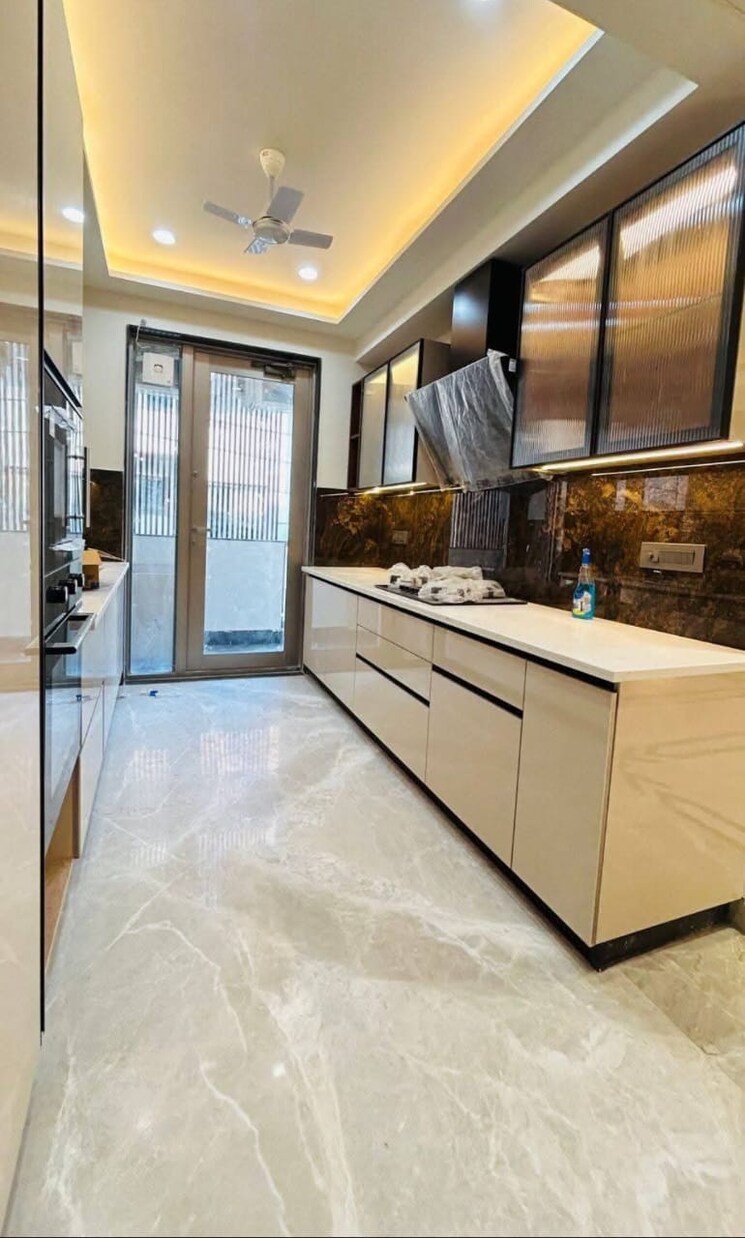 Bedroom, ansal-api-versalia 4 Bedroom 270 Sq.Yd. Builder Floor In Sector 67a Gurgaon 8125028