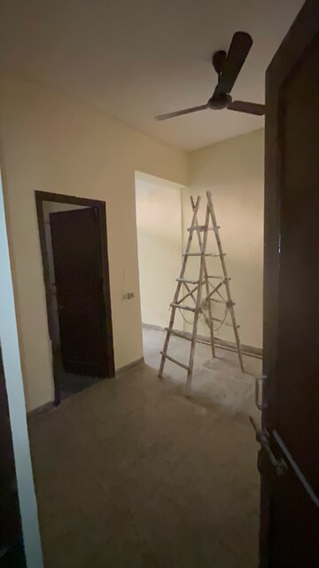 Room in 2 BHK Independent House at Sector 2 – for Rent