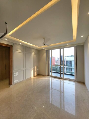 Room in 4 BHK Builder Floor at Anant Raj The Estate Floors, Sector 63a – for Sale