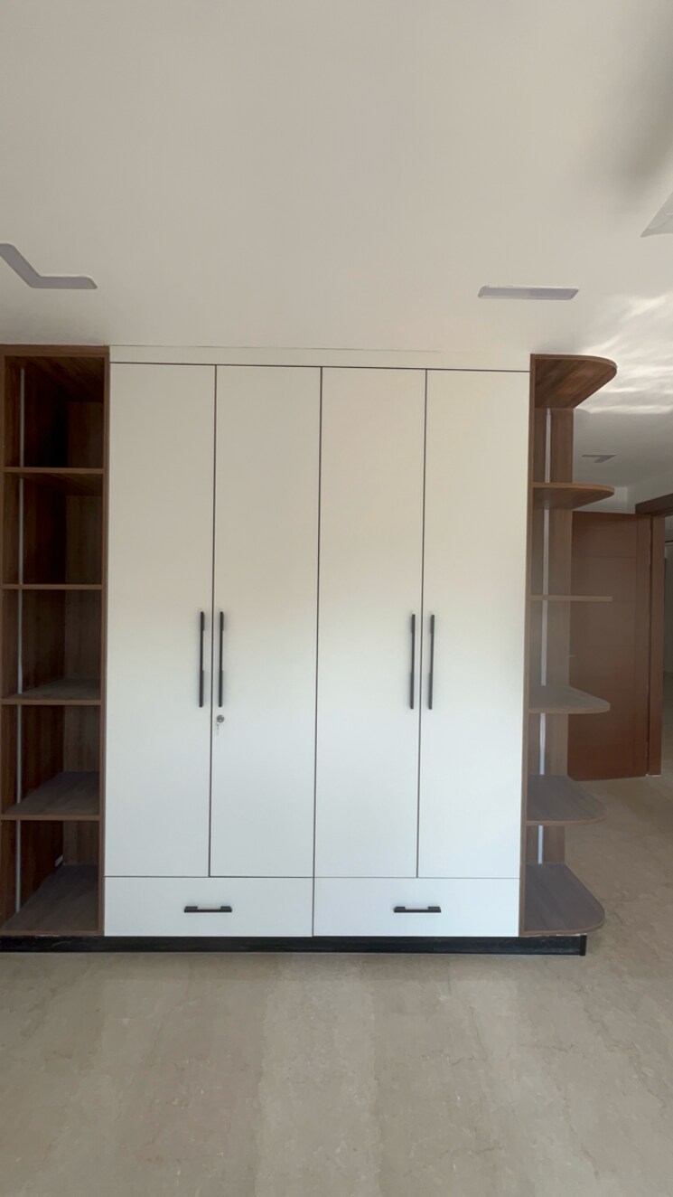 undefined, sector 1 4 Bedroom 365 Sq.Yd. Builder Floor In Sector 1 Gurgaon 8125070