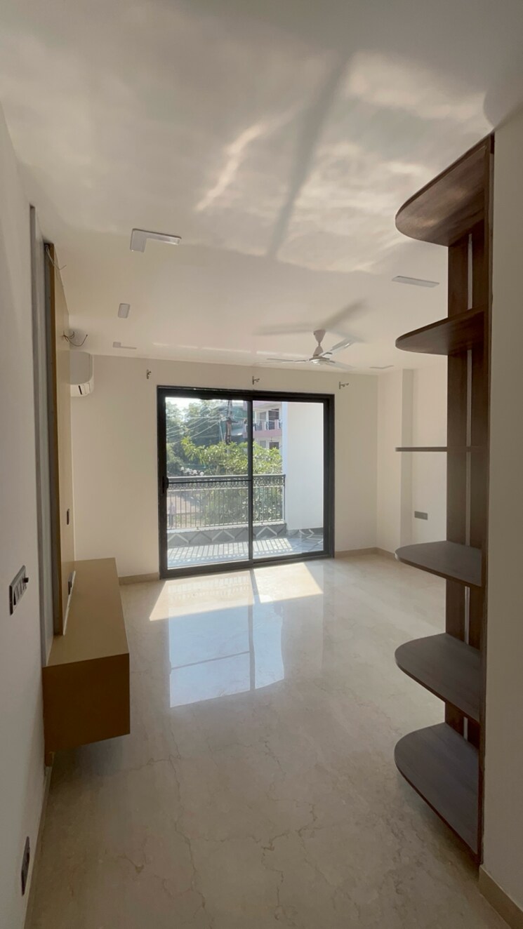 Team Area, sector 1 4 Bedroom 365 Sq.Yd. Builder Floor In Sector 1 Gurgaon 8125070