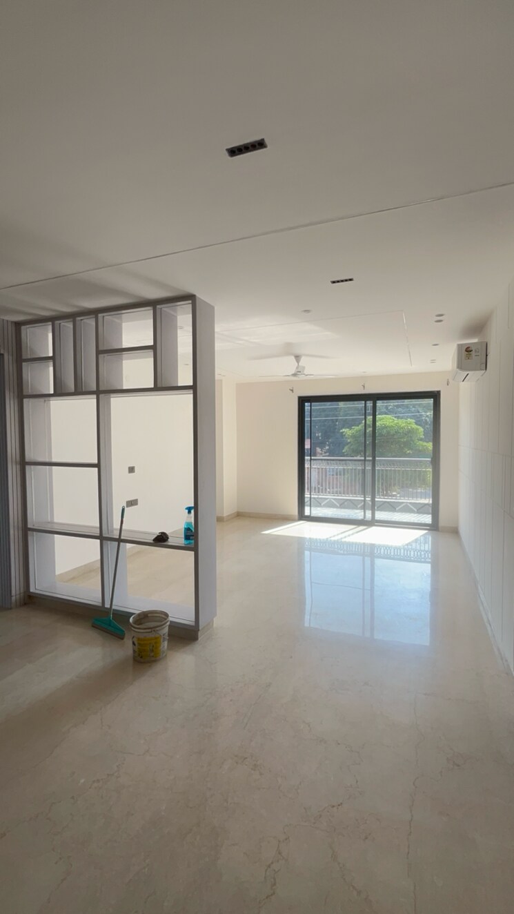 Room, sector 1 4 Bedroom 365 Sq.Yd. Builder Floor In Sector 1 Gurgaon 8125070