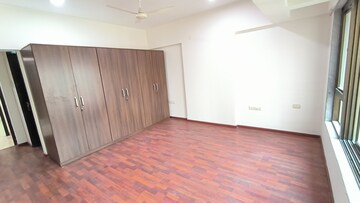 Room in 2 BHK Apartment at Aristo Pearl Residency, Prabhadevi – for Sale