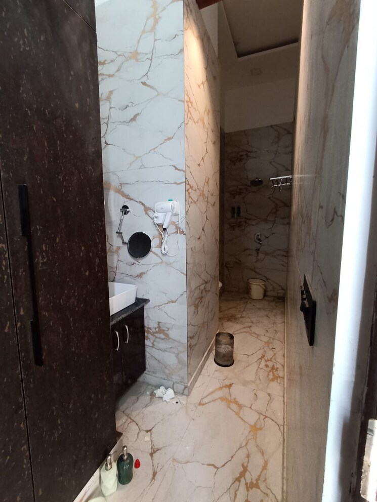 Bathroom, ultima-107 3 Bedroom 1495 Sq.Ft. Apartment In Sector 104 Noida 8125088