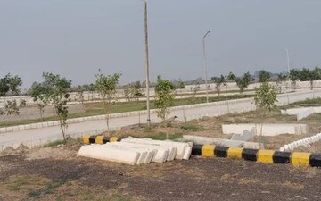Plot For Sale in Sikandrabad