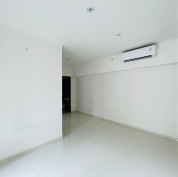 Room in 1 BHK Apartment at Lodha Amara, Sandoz Baug – for Rent