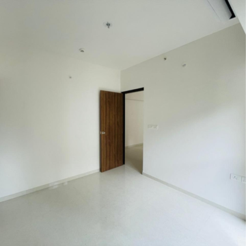 Room in 1 BHK Apartment at Lodha Amara, Sandoz Baug – for Rent