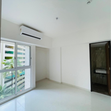 Room in 1 BHK Apartment at Lodha Amara, Sandoz Baug – for Rent