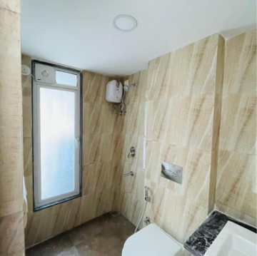Bathroom in 1 BHK Apartment at Lodha Amara, Sandoz Baug – for Rent