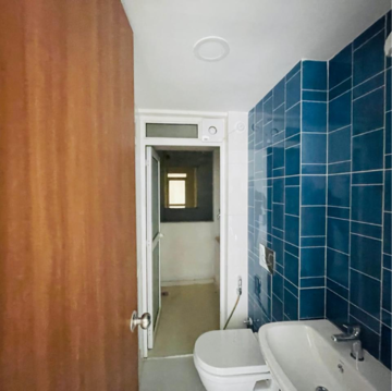 Bathroom in 1 BHK Apartment at Lodha Amara, Sandoz Baug – for Rent
