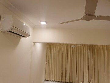 Furnished Amenities in 2 BHK Apartment at MM Spectra, Chembur – for Sale