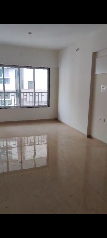 Room in 3 BHK Apartment at Pallavi Chhaya CHS, Chembur – for Sale
