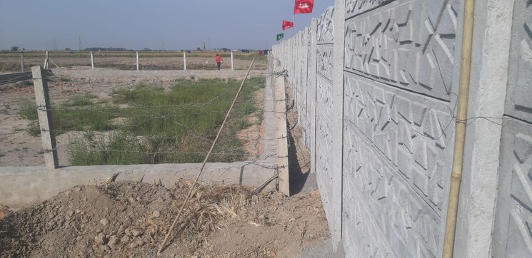 undefined, upsidc site b  100 Sq.Yd. Plot In Upsidc Site B Greater Noida 8125301