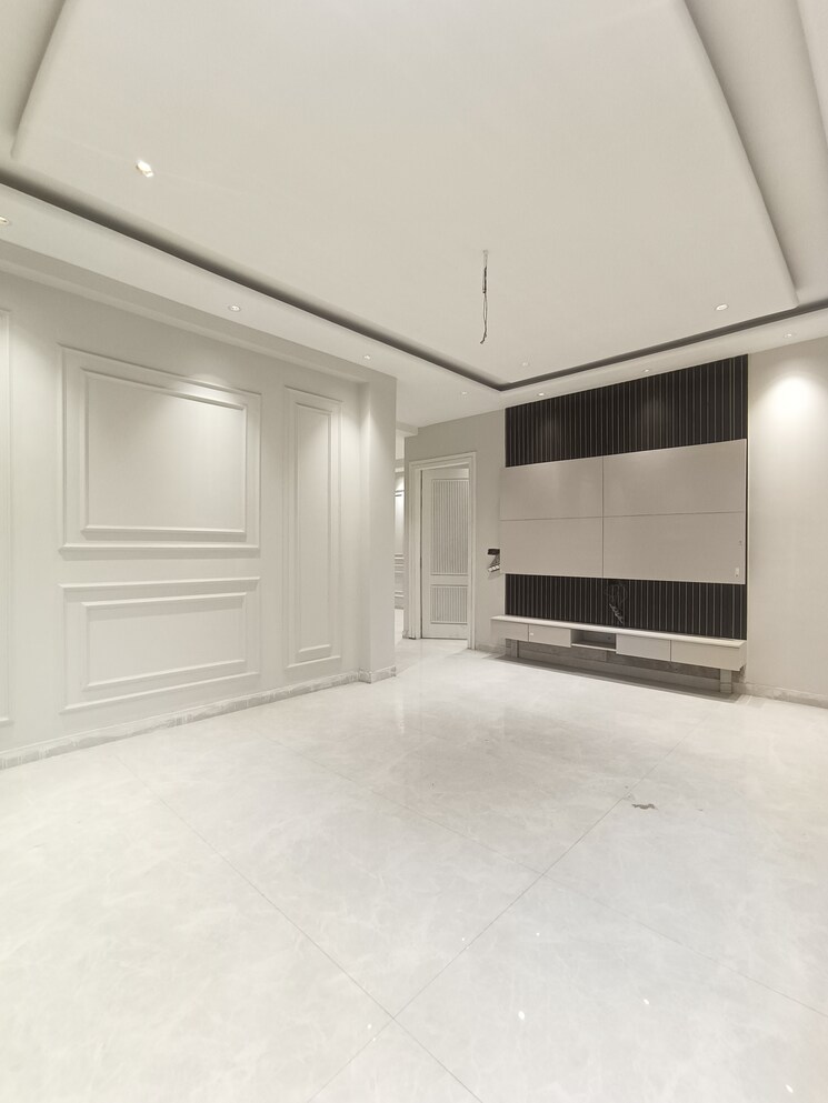 Room, srishti-greenfield-homes 4 Bedroom 2500 Sq.Ft. Builder Floor In Green Fields Colony Faridabad 8125315