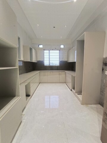 Building Lobby in 4 BHK Builder Floor at Srishti Greenfield Homes, Green Fields Colony – for Sale