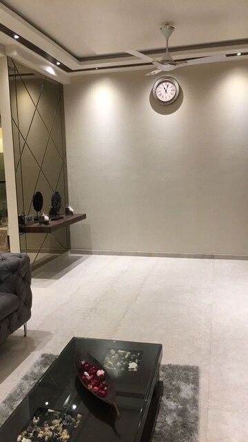 Room in 3 BHK Villa at Vasundhara CHS Gokuldham, Gokuldham Colony – for Rent