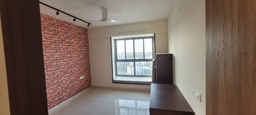 Room in 3 BHK Apartment at SNN Raj Etternia, Haralur Road – for Rent