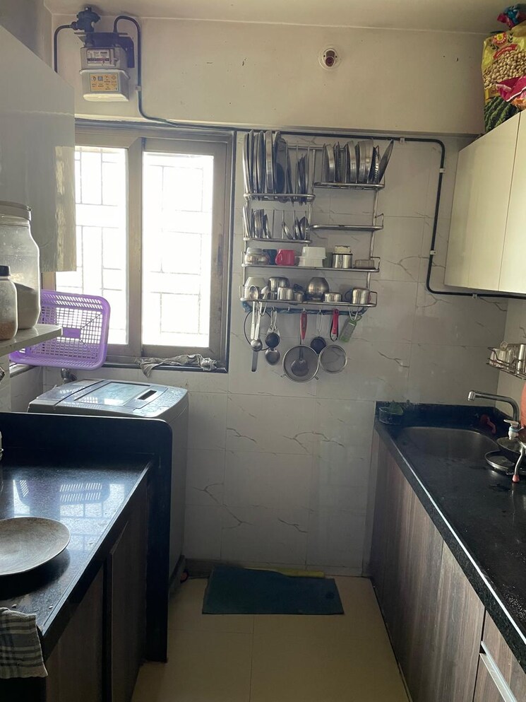Kitchen, lashkaria-anurag-chs 2.5 Bedroom 1200 Sq.Ft. Apartment In Andheri West Mumbai 8125415