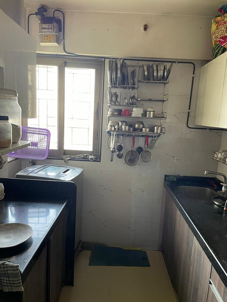 Kitchen, lashkaria-anurag-chs 2.5 Bedroom 1200 Sq.Ft. Apartment In Andheri West Mumbai 8125415