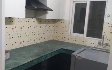 2 BHK Apartment For Rent in Zara Rossa, Sector 112