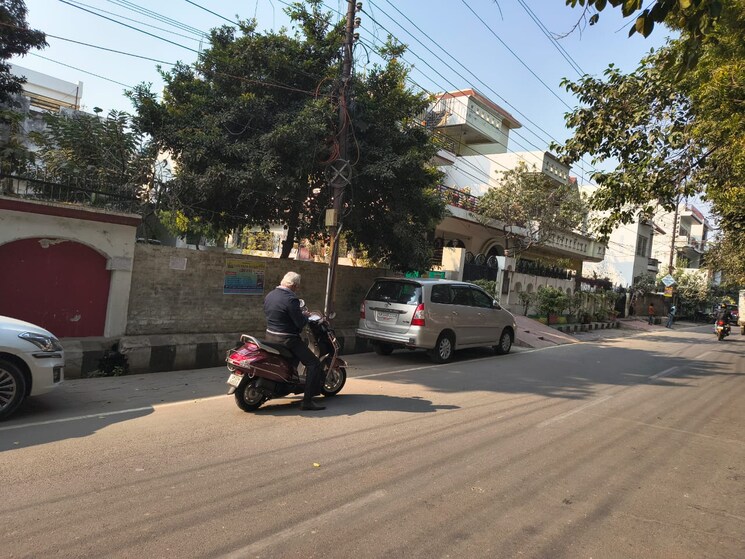  Parking, gomti nagar 2 Bedroom 1250 Sq.Ft. Independent House In Gomti Nagar Lucknow 8125440