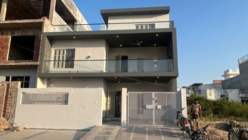 6 BHK Independent House – Exterior View View at Ansal Golf Villas, Sushant Golf City - for Rent