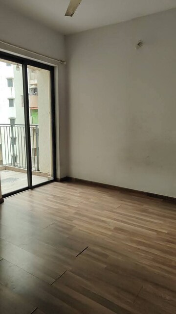 Room in 2 BHK Apartment at Lodha Casa Bella Gold, Dombivli East – for Rent