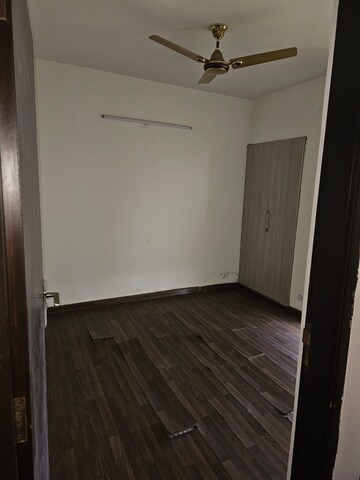 Room in 3 BHK Apartment at BPTP Park Elite Premium, Sector 84 – for Sale
