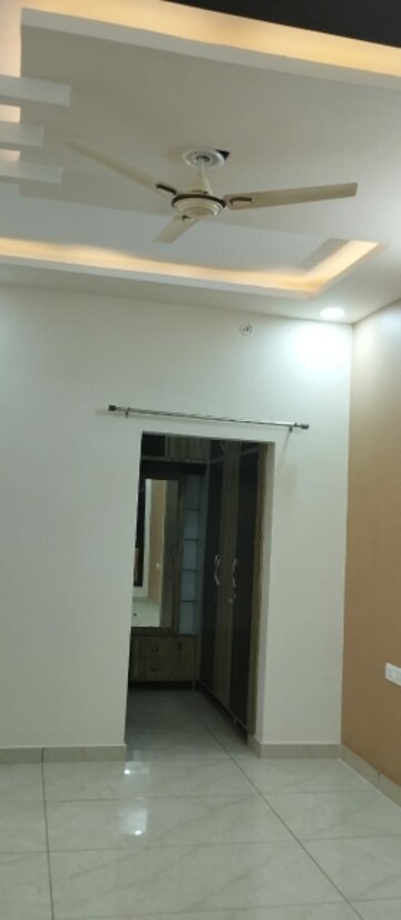 Room in 2 BHK Independent House at Aliganj – for Rent