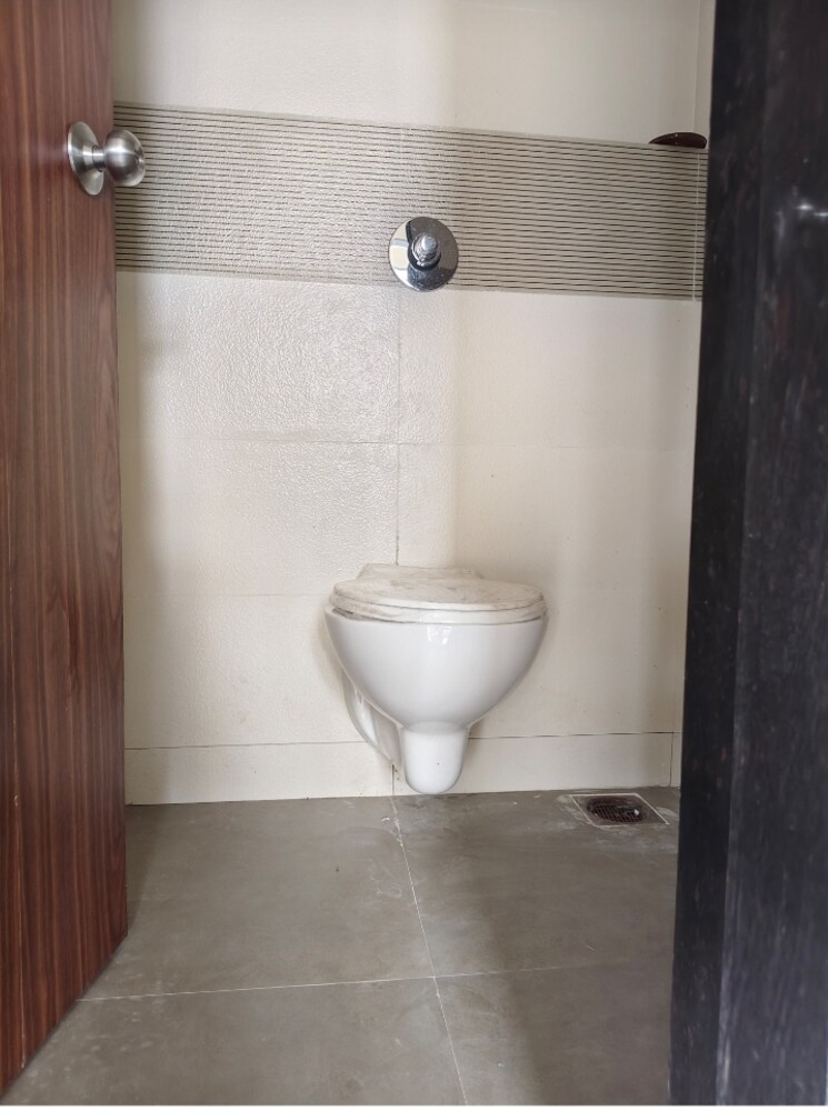 Bathroom, jvm-veda 1 Bedroom 356 Sq.Ft. Apartment In Kasarvadavali Thane 8125609