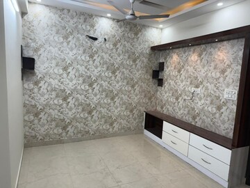 Room in 4 BHK Builder Floor at Peer Mucchalla – for Sale