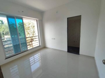 Room in 1 BHK Apartment at Navkar City Phase II, Naigaon East – for Rent