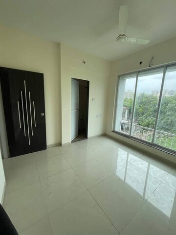 Room in 1 BHK Apartment at Navkar City Phase II, Naigaon East – for Rent
