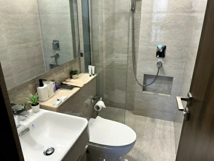 Bathroom, hiranandani-regent-hill 1 Bedroom 622 Sq.Ft. Apartment In Powai Mumbai 8125677