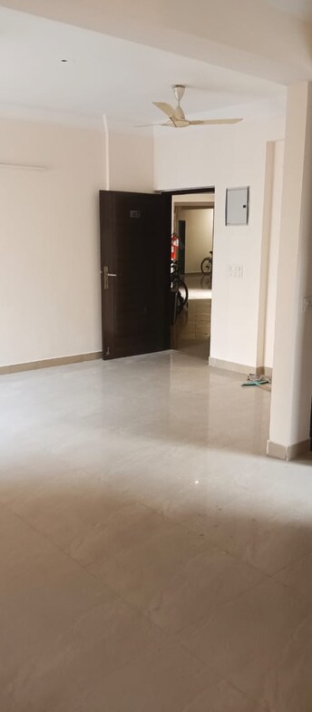 3 BHK Apartment For Rent in Nimbus The Hyde park Sector 78 Noida  8125689