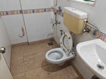 Bathroom in 1 BHK Apartment at Lok Puram, Vasant Vihar – for Rent
